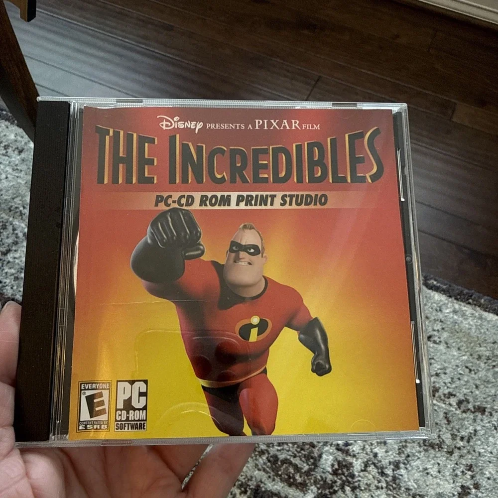 Disney Interactive Pixar The Incredibles PC-CD ROM Print Studio